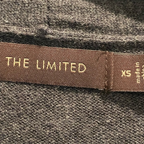 The Limited Ruffled Cardigan - Picture 3 of 4